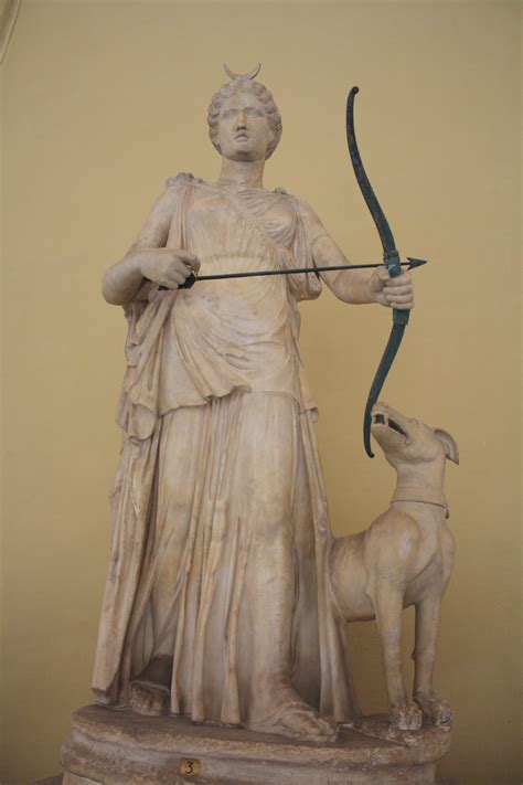 artemis in ancient greek.